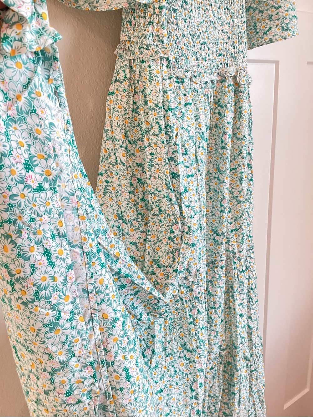 Baltic Born Regina Smocked Short-Sleeve Tiered Maxi Dress Green Floral NEW XL - Picture 6 of 14